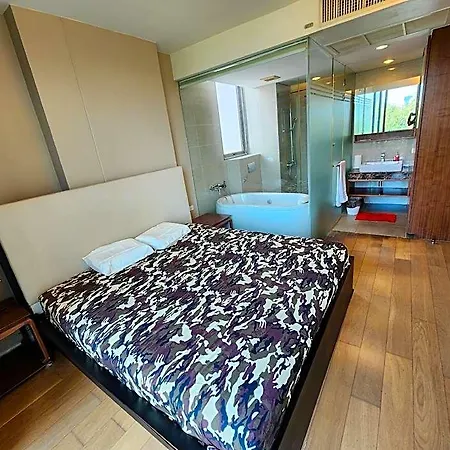 2 Bedroom 2 Bathroom, Garden Views In Phrom Phong