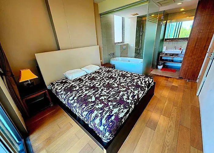 2 Bedroom 2 Bathroom, Garden Views In Phrom Phong 4*