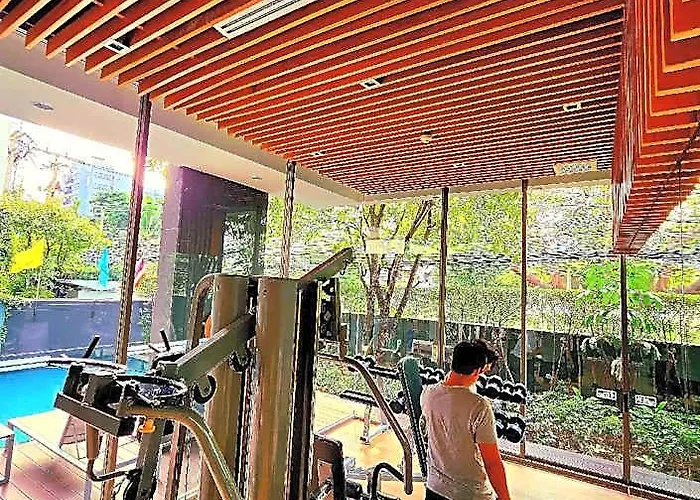2 Bedroom 2 Bathroom, Garden Views In Phrom Phong ホテル バンコク都